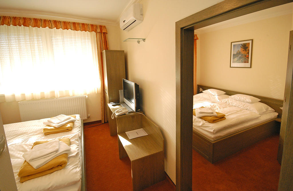 Hotel Bavaria Abda Chambre photo